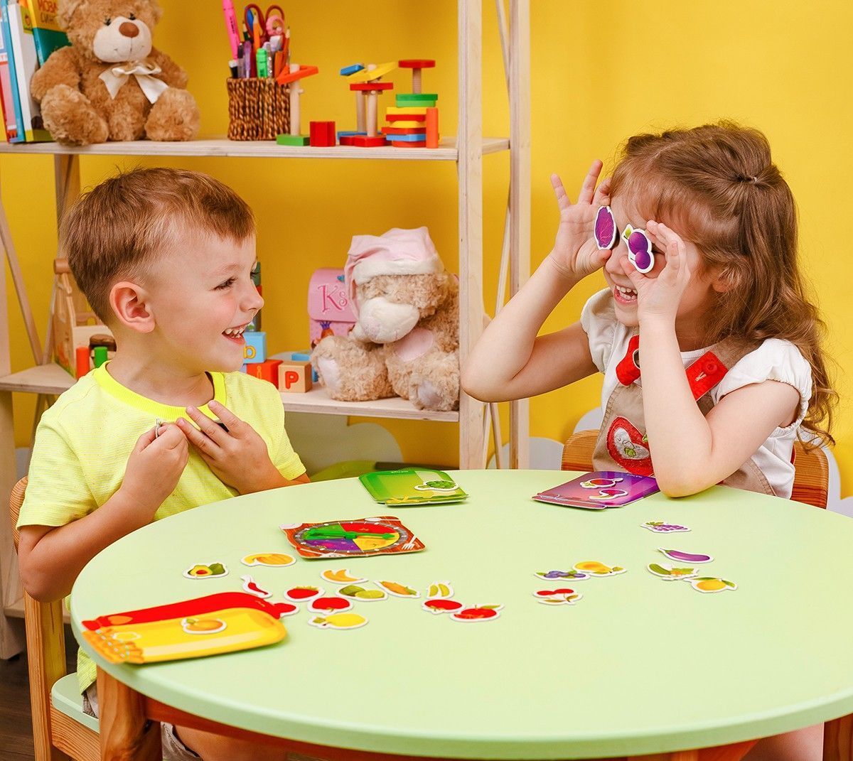 Гра Міні-розвивашка сортер Смачний урожай Vladi Toys фото
